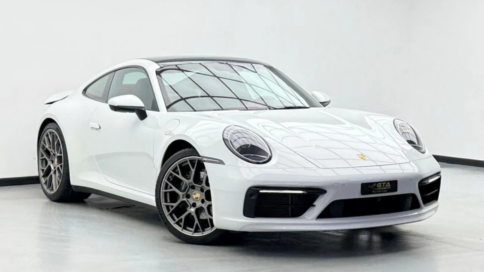 PORSCHE 911 CARRERA