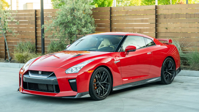 NISSAN GTR R-35